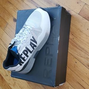 REPLAY  SHOES FOR 👞 MEN  WHITE AND BLUE